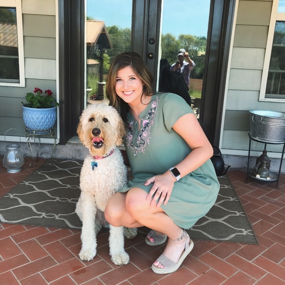 Meet your Posher, Sara - Picture 3 of 3